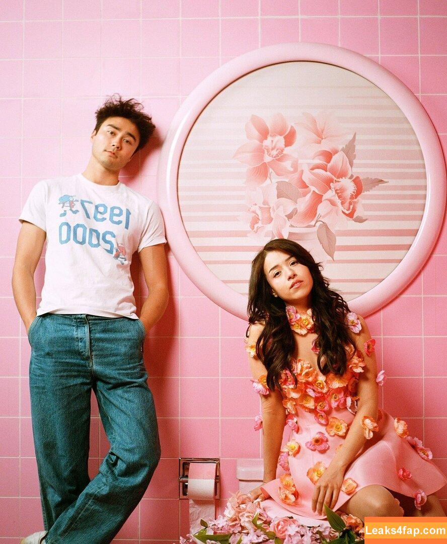 Pokimane / pokimanelol / pokinaneonlyfan leaked photo photo #0329