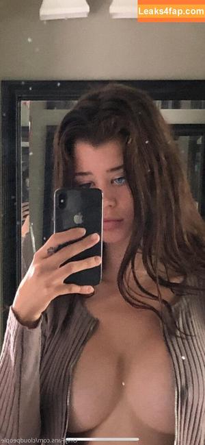 Sarah McDaniel photo #0001