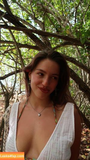 Sylvia Snyders photo #0019