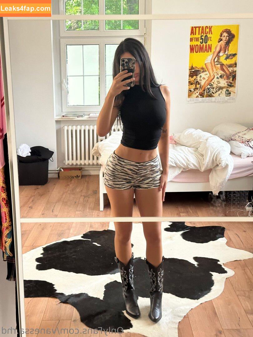 vanessa.rhd /  leaked photo photo #0003