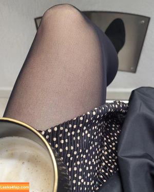 19th_nylon_lady82 photo #0003