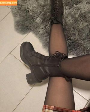 19th_nylon_lady82 photo #0017