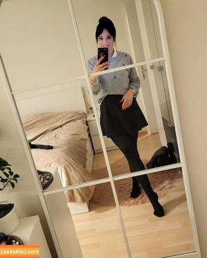 19th_nylon_lady82 photo #0023