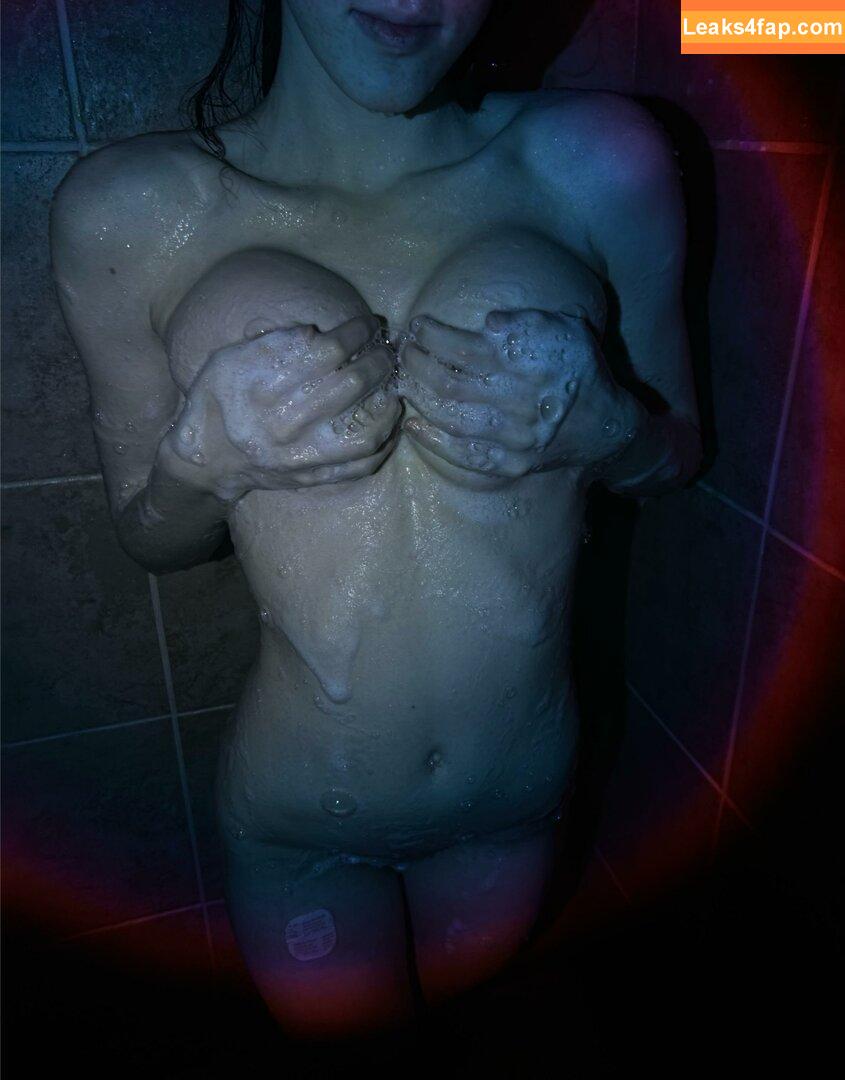aangelxo / Itzjustaby / aangellxox leaked photo photo #0007