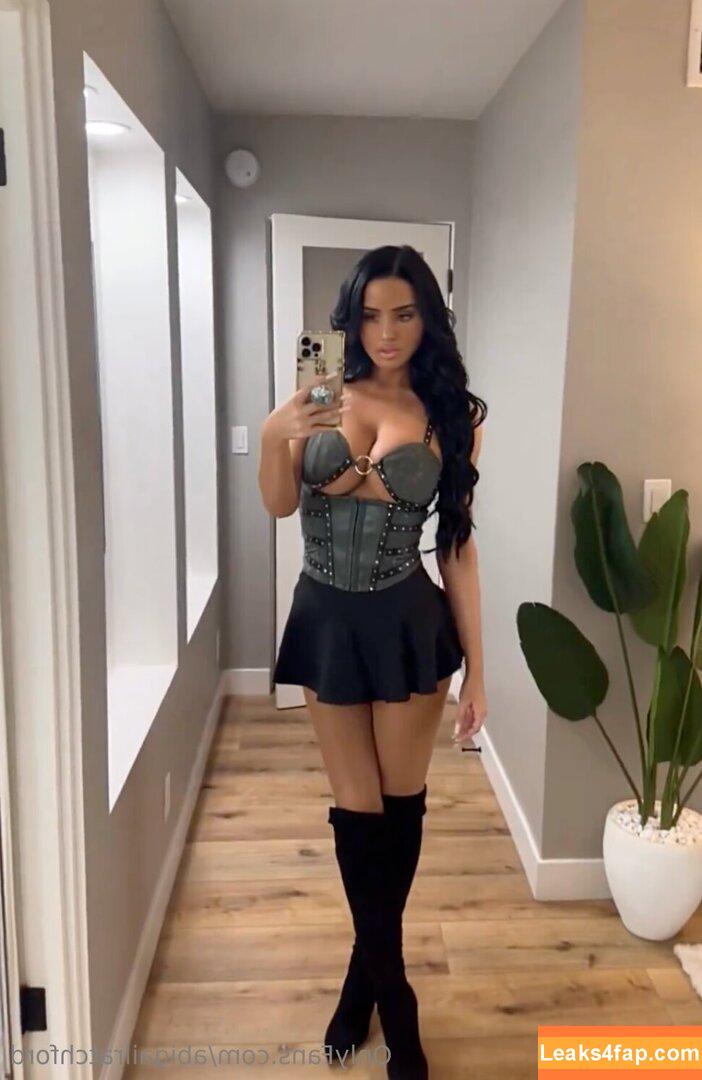 abigailratchford /  слитое фото фото #0101