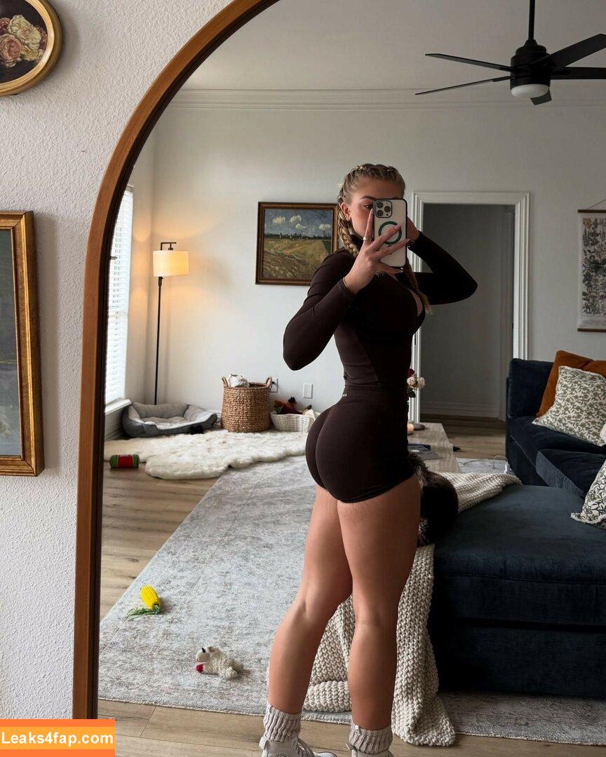abigailwhhite /  leaked photo photo #0145
