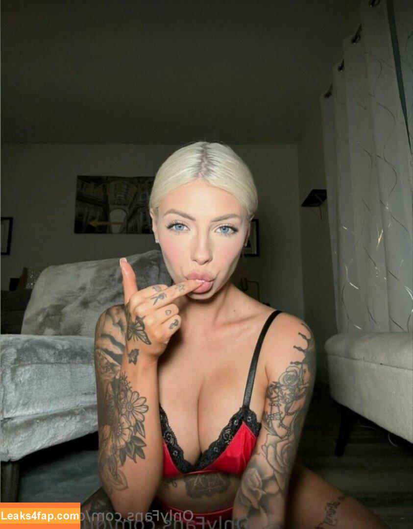 AbiVorhies / https: / queenabiv / queenabiv.xo leaked photo photo #0059