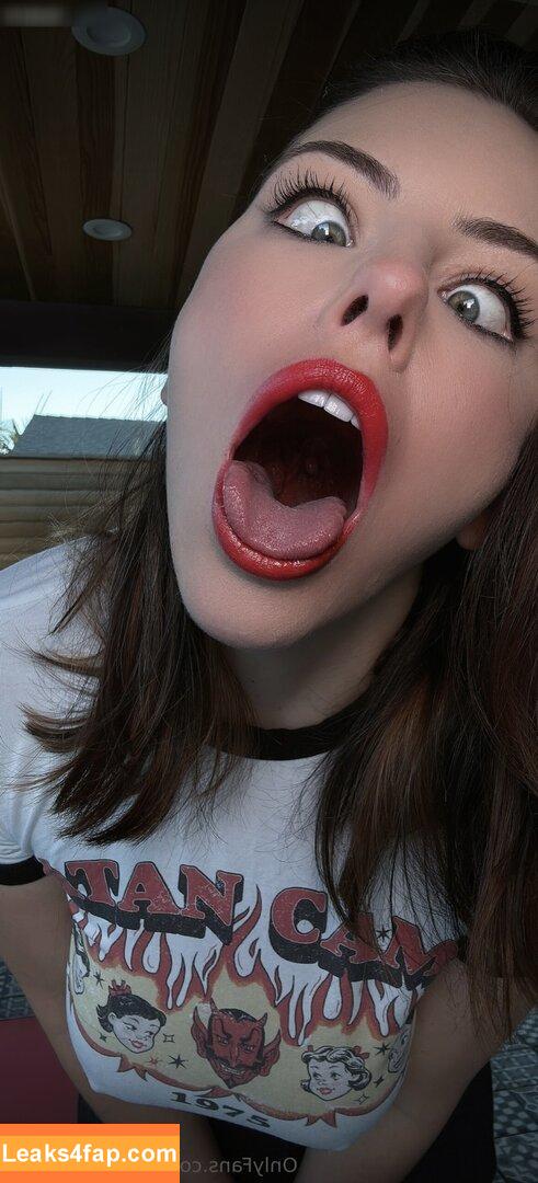 Adriana Chechik / adrianachechik / bratnasty69 leaked photo photo #0017