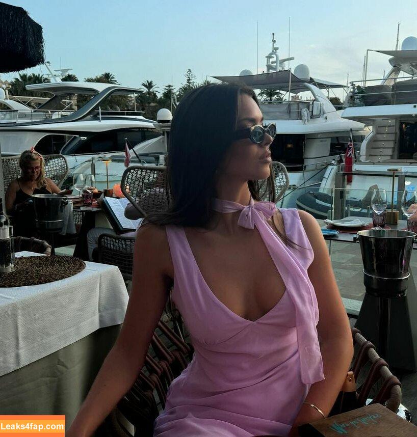 Aileen Hnatiuk / aileenhnatiuk leaked photo photo #0007