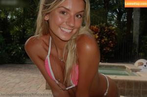 Ambie Bambi photo #0042