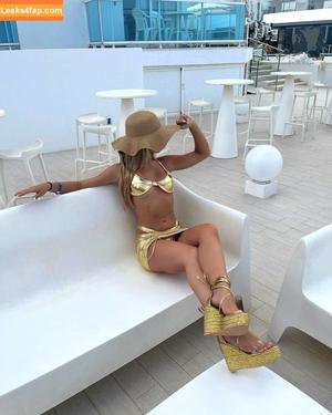 Amelia Bell photo #0046