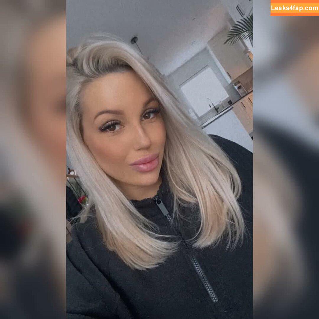 AndreeAnneperr / Andrée-Anne Perron / andreeanneperr_ leaked photo photo #0058