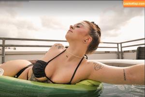 Angie Berbuer photo #0002
