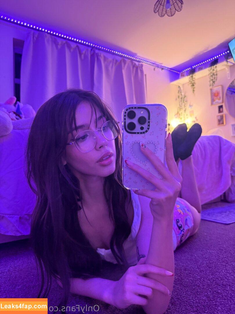 annaeris / annaaeriss leaked photo photo #0014