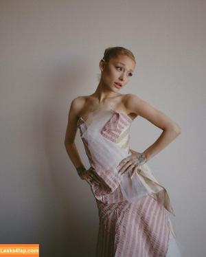 Ariana Grande photo #0224