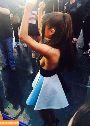 Ariana Grande photo #0313