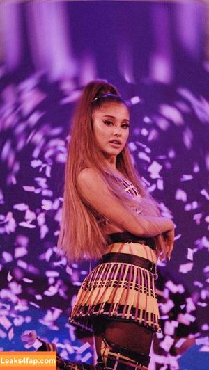 Ariana Grande photo #0367