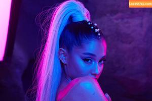 Ariana Grande photo #0425
