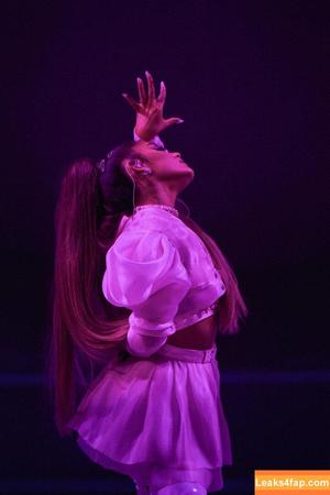 Ariana Grande photo #0467