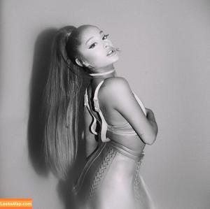 Ariana Grande photo #0479