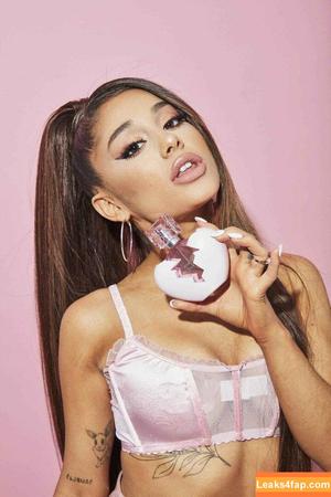 Ariana Grande photo #0501
