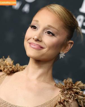 Ariana Grande photo #0589