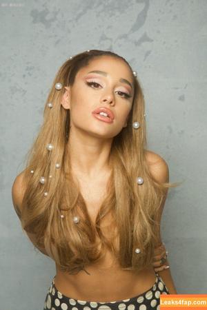 Ariana Grande photo #0627