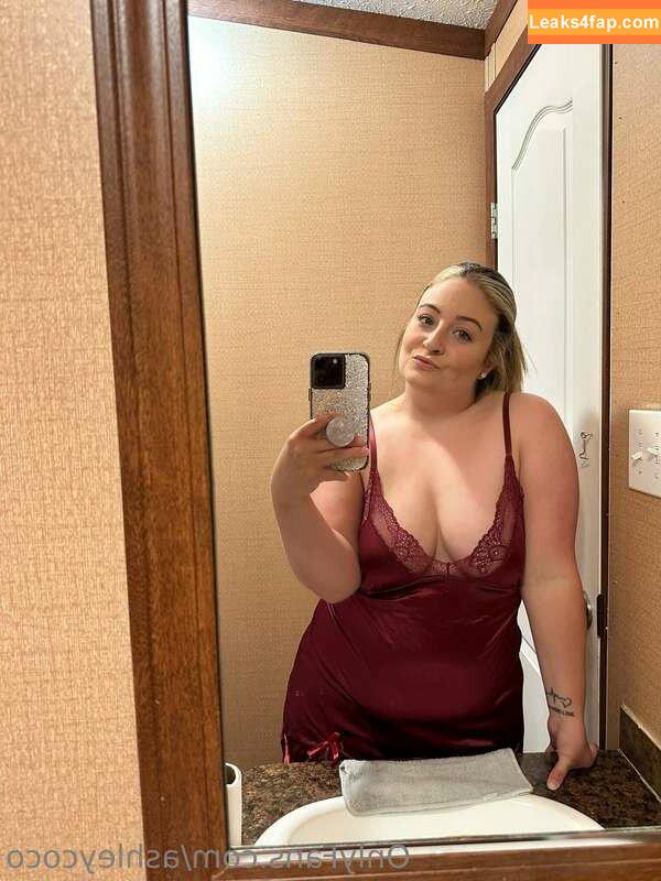 Ashley Coco / ashleycoco / ashleycoco_xoxo / https: leaked photo photo #0016