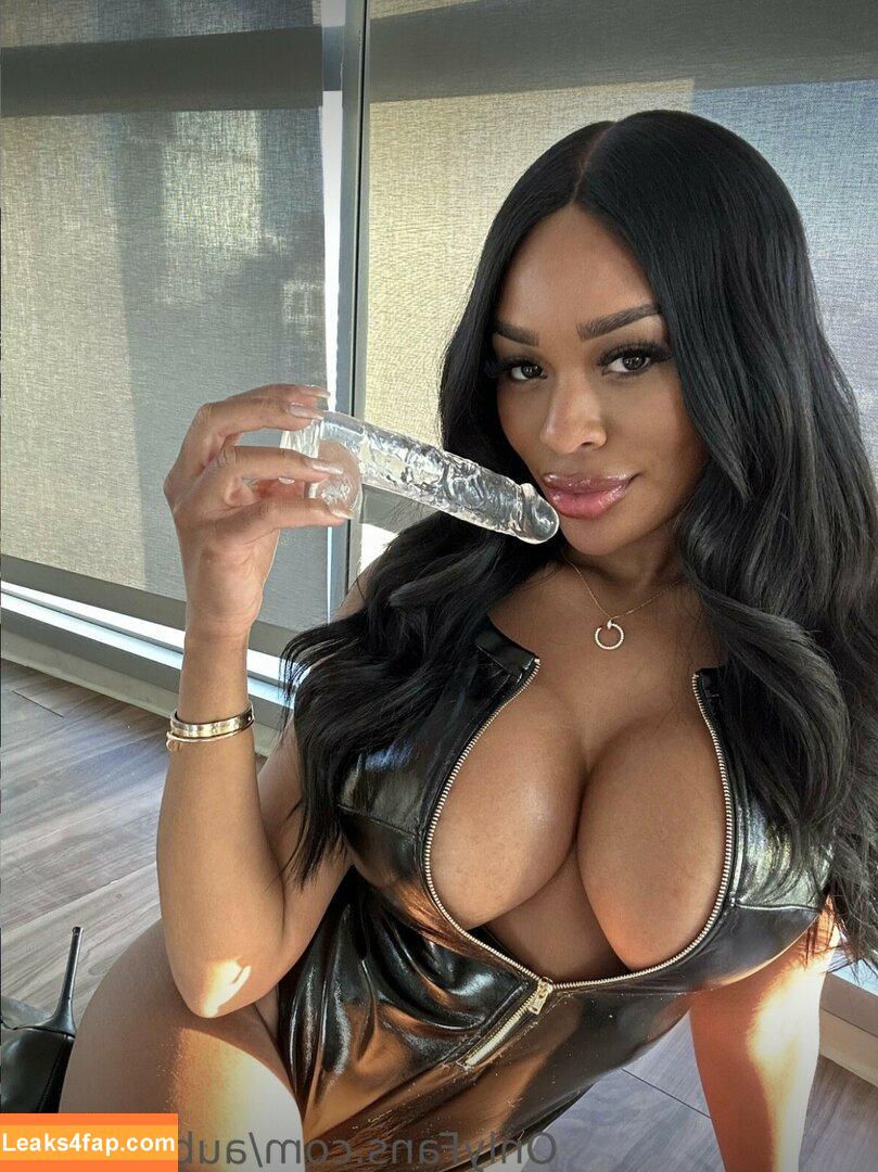 Aubree Rene / aubree_rene / aubreerene / aubreerene._ leaked photo photo #0027