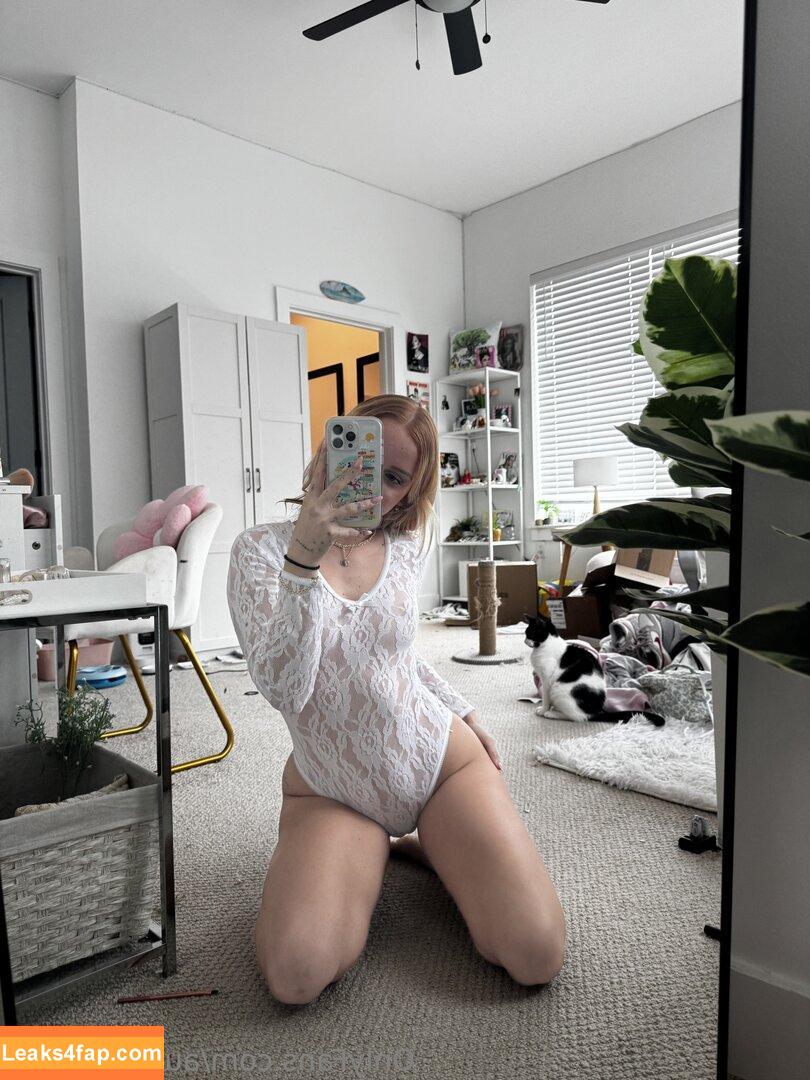 aubreysbetas /  leaked photo photo #0012