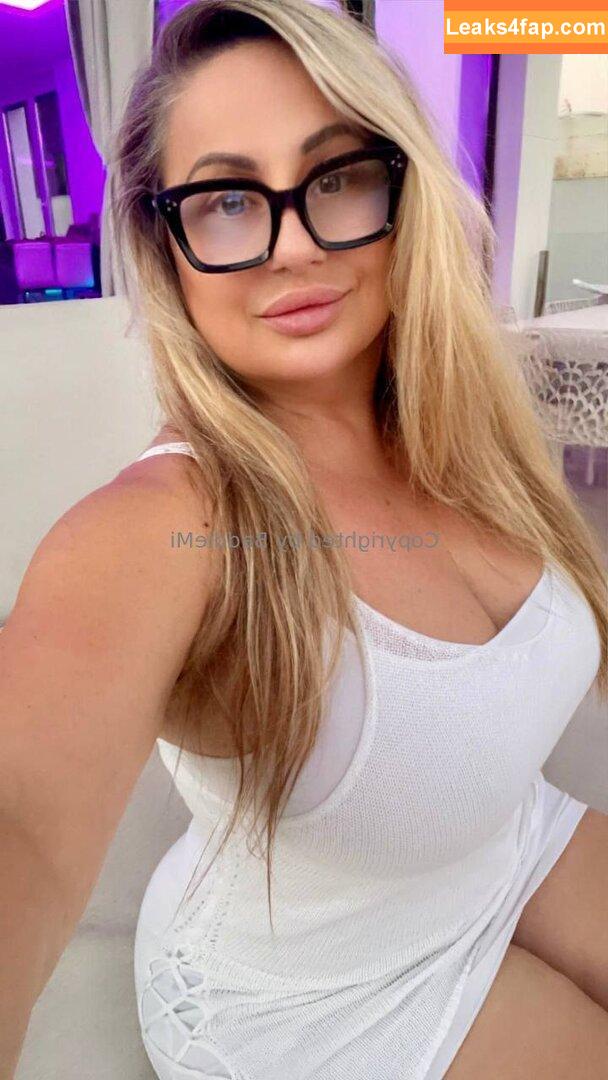 Baddiemi / baddiemi1 leaked photo photo #0393