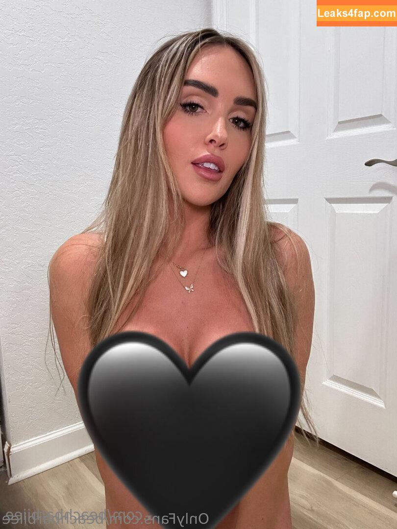 beachbarbiiee /  leaked photo photo #0009