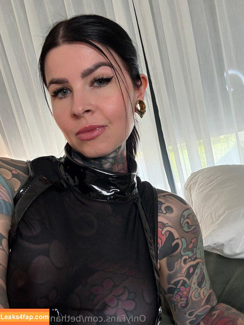 bethanymoorexox /  leaked photo photo #0003