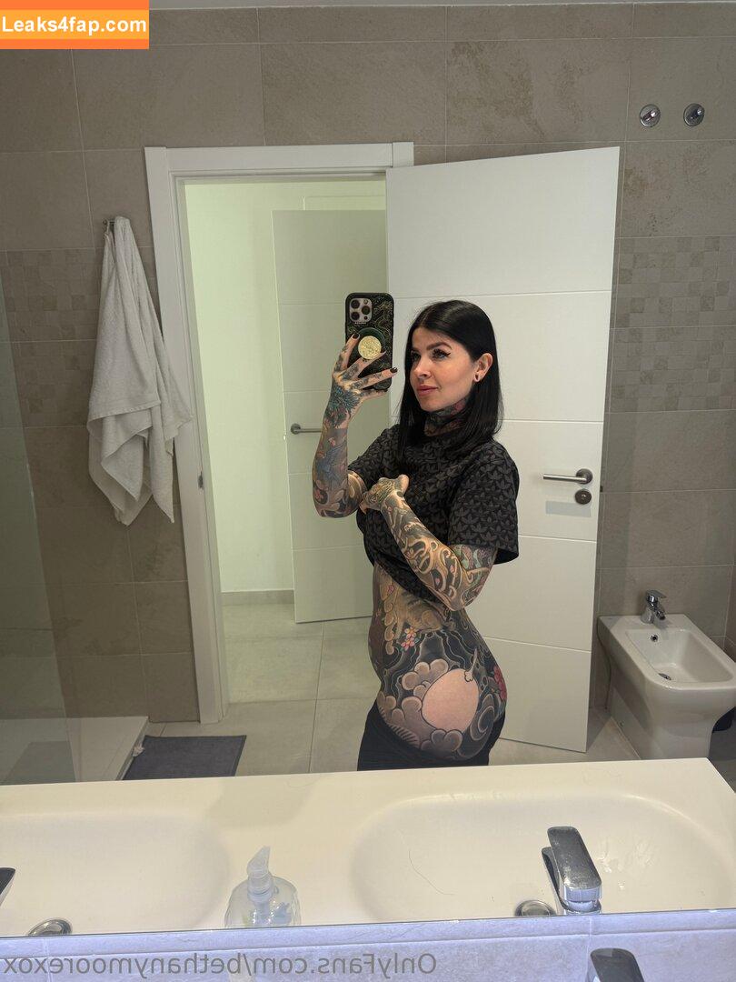 bethanymoorexox /  leaked photo photo #0030
