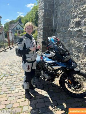 bikergirl_97 photo #0007