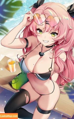 BikiniNicole photo #0009