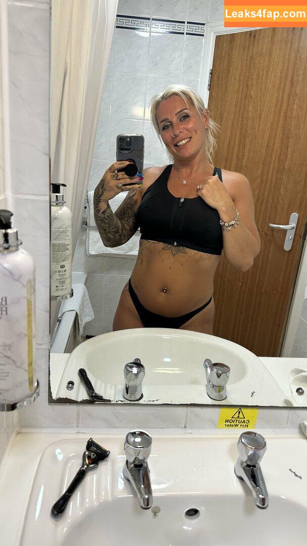 brithotwife / brit_hotwife слитое фото фото #0023