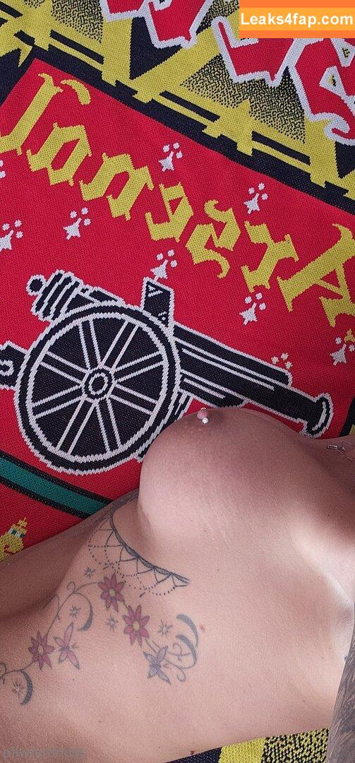 brithotwife / brit_hotwife leaked photo photo #0076