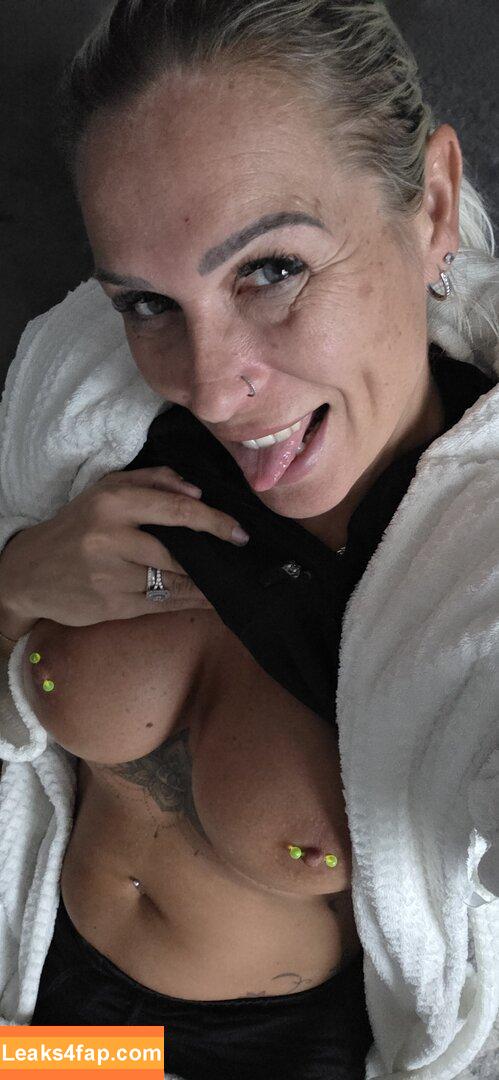 brithotwife / brit_hotwife leaked photo photo #0094
