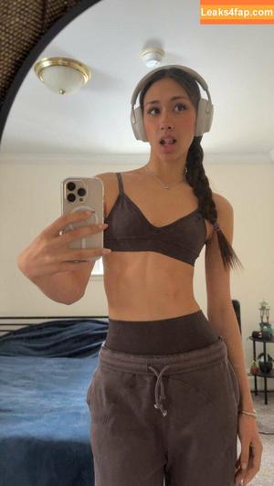 Cait Knight photo #0022