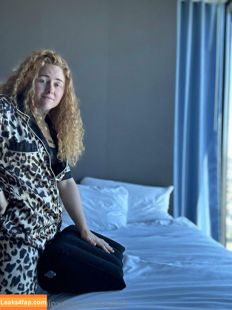 Camrynn Karrot / https: / karrottopxx / xxginger_fetish leaked photo photo #0010