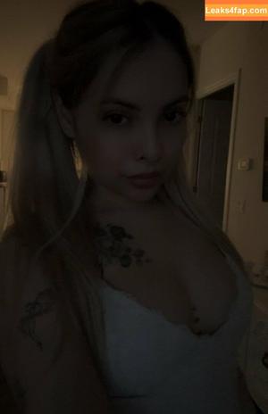 celestialwhore photo #0032