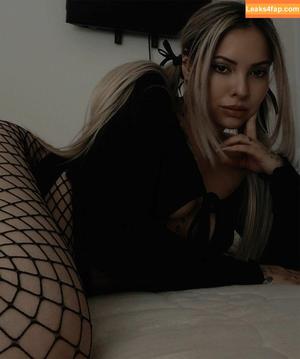 celestialwhore photo #0071