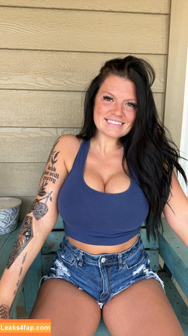 chey_elaine /  leaked photo photo #0008