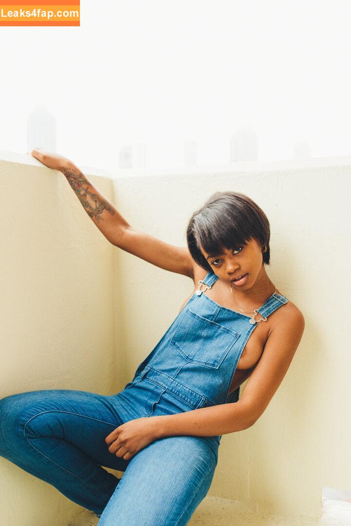 Cierra Vegas / CierraVegasXXX / lovecv / reallycierravegas leaked photo photo #0039