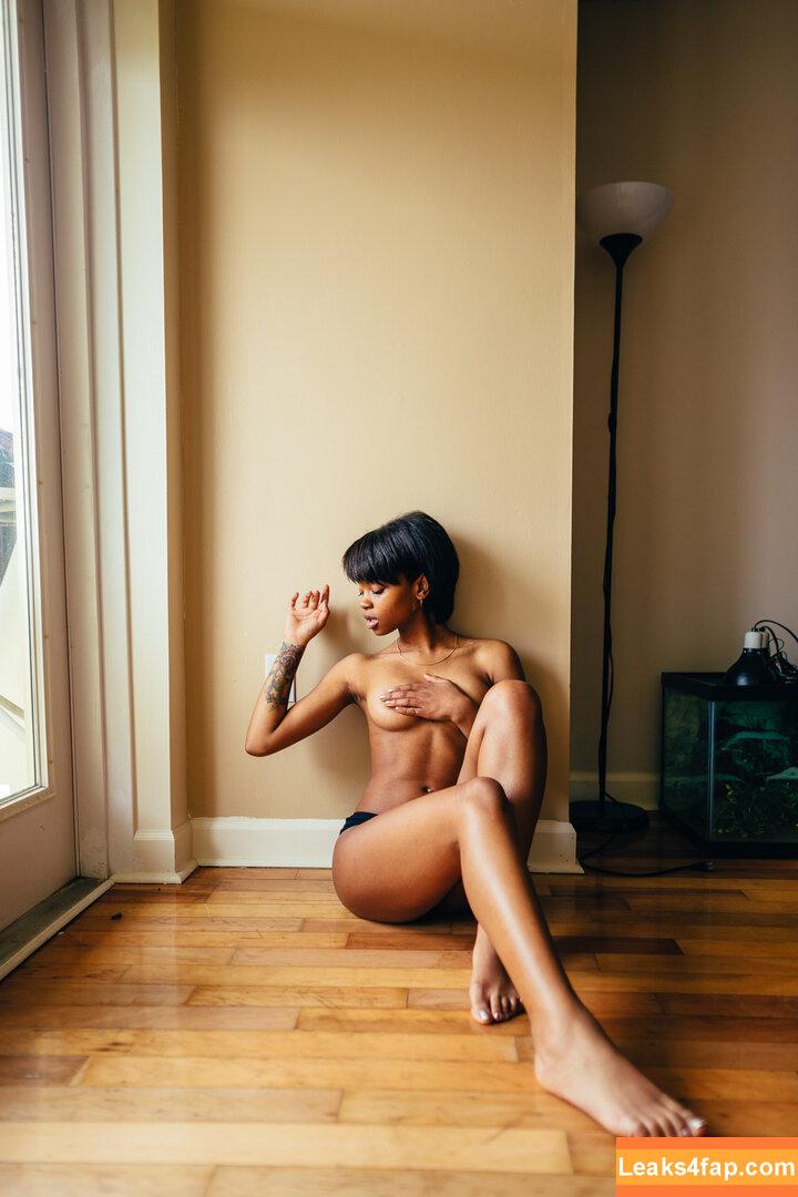 Cierra Vegas / CierraVegasXXX / lovecv / reallycierravegas leaked photo photo #0065