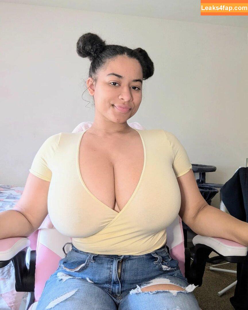 coco_ppop01 / Dina / cocopeepshow leaked photo photo #0135
