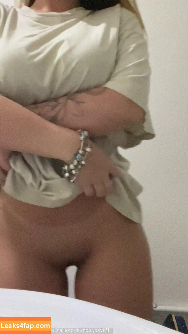 Coelhinha Do Hype / coelhinhadamansao / lari_coelhinha / larissa salvador leaked photo photo #0023