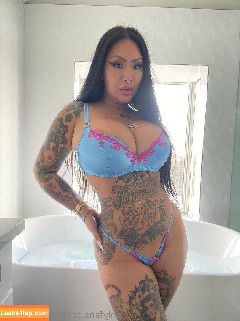 connperignon / notconnieperignon leaked photo photo #0042