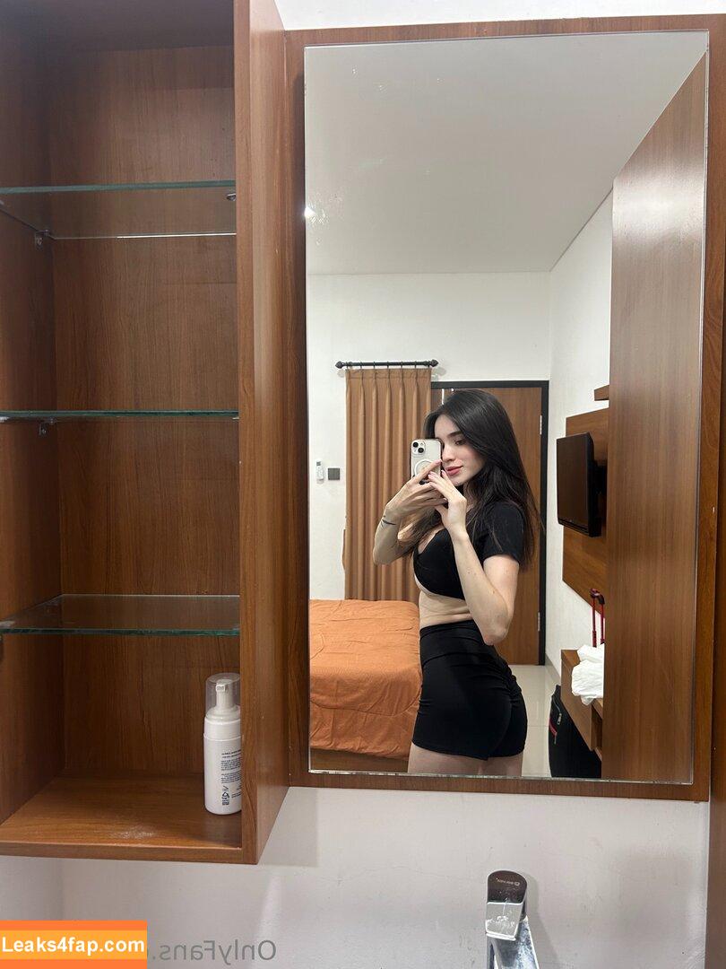 corinn / co_ri_nn leaked photo photo #0007